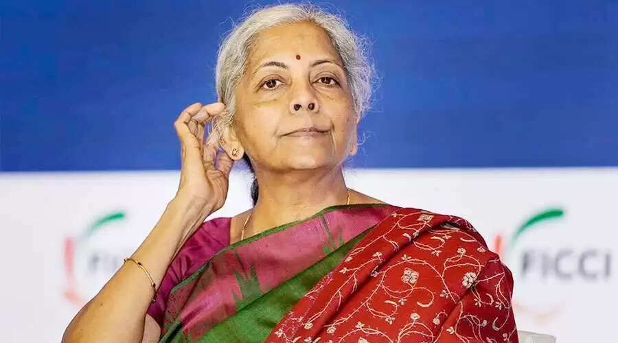 வங்கி ஊழியர்கள் கவனத்திற்கு..! உள்ளூர் மொழி அவசியம்: நிர்மலா சீதாராமன் தகவல்..!