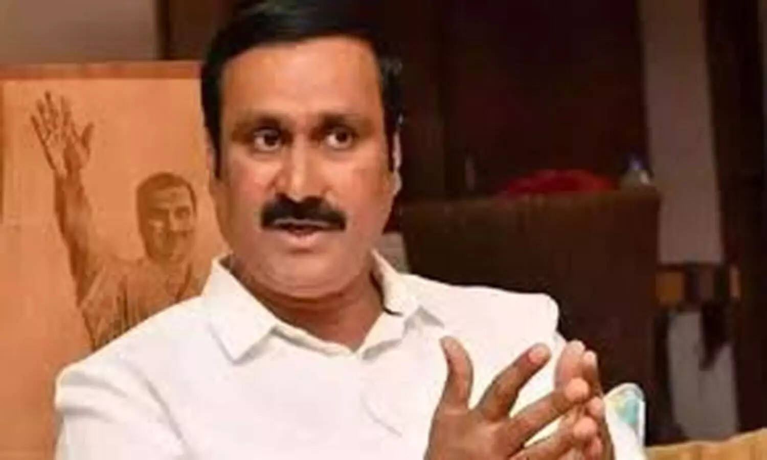 மதுரைக்கு ₹4,000, நெல்லைக்கு ₹4,500! - ஆம்னி பேருந்து கட்டணக் கொள்ளையை வேடிக்கை பார்க்கிறதா அரசு? அன்புமணி கேள்வி!