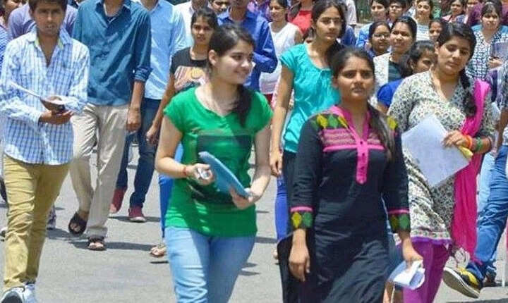 மாணவர்களே ரெடியா ? இன்று முதல் அரசு கலை மற்றும் அறிவியல் கல்லூரிகளில் சேர விண்ணப்பிக்கலாம்..!