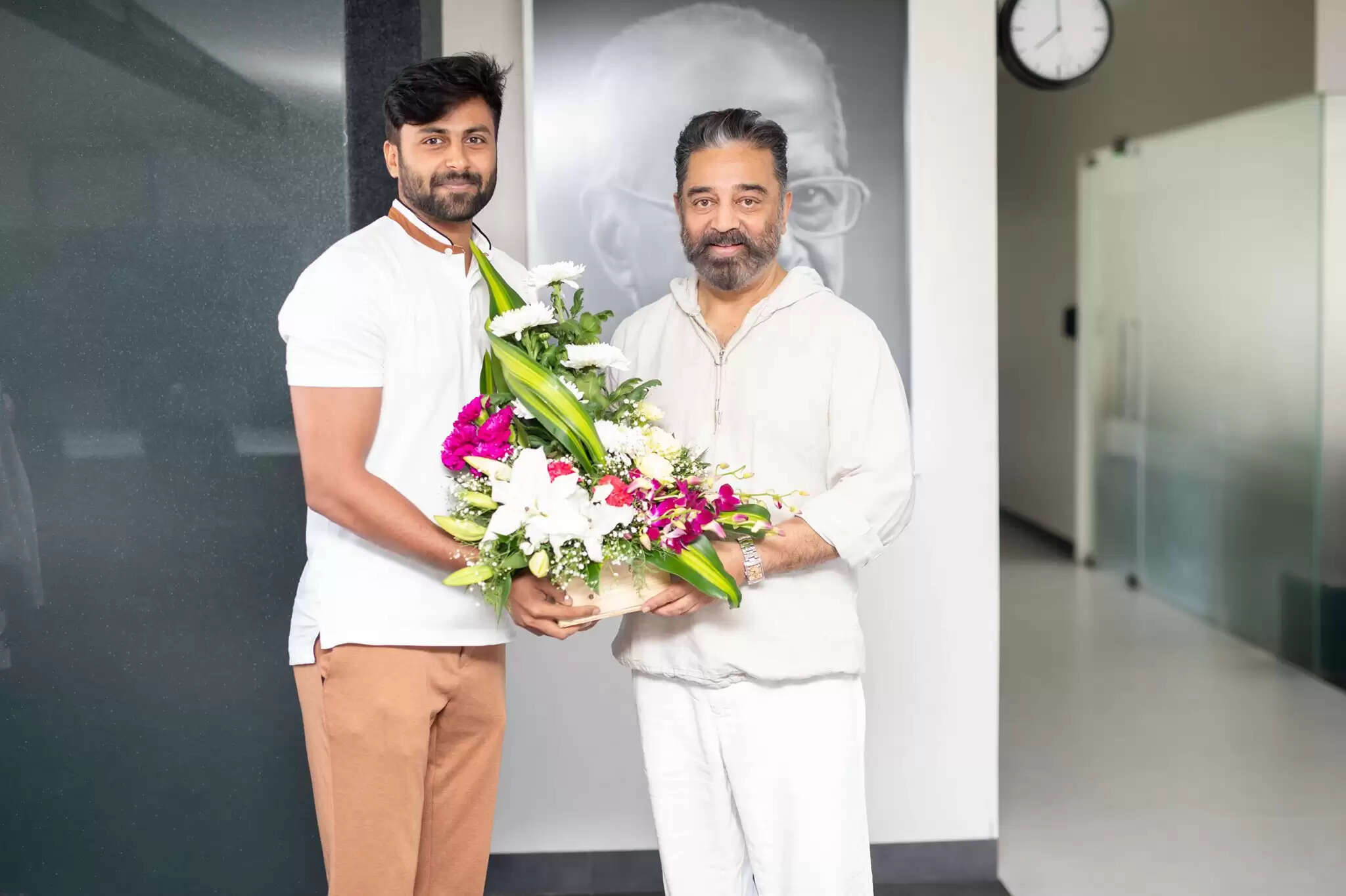 கோவை சரளா ஒரு நடிப்பு ராட்சசி... 'செம்பி' பட ட்ரைலர் பார்த்து படக்குழுவினரைப் பாராட்டிய கமல்ஹாசன்!