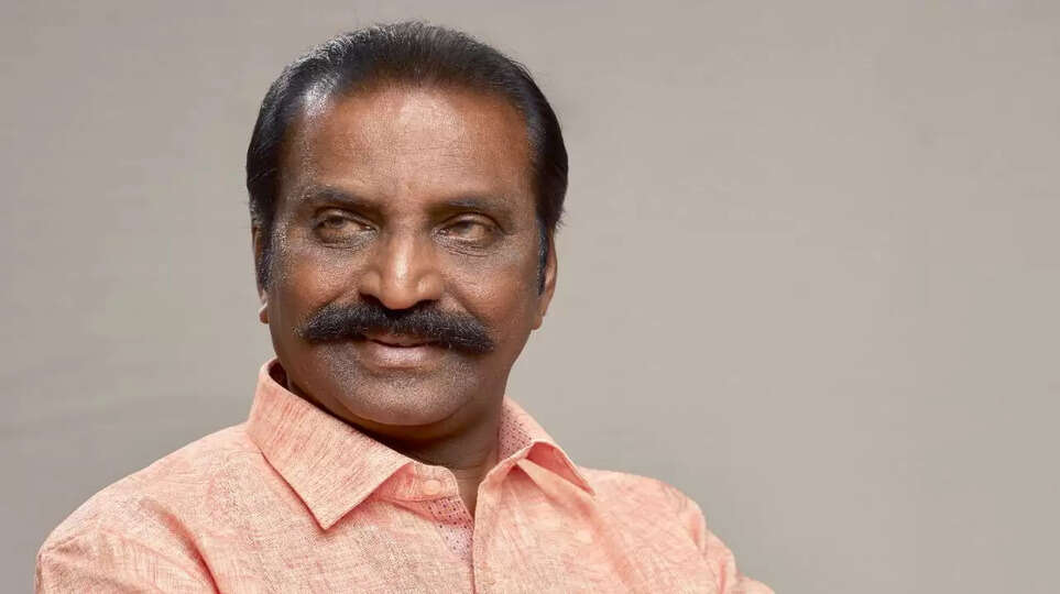  ‘எந்நாளும் .. எண்ணாலும் எண்ணுகிறேன்..’ கலைஞர் பிறந்தநாளையொட்டி வைரமுத்து ட்வீட்.. 