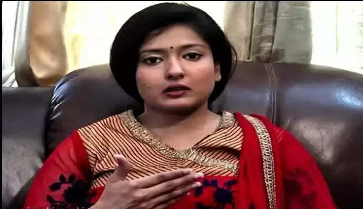  காயத்ரி ரகுராம் 