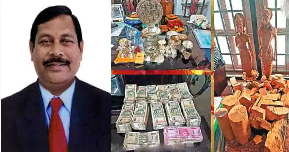 வெங்கடாசலம் வீட்டு ரெய்டில் சிக்கிய 11 கிலோ தங்கம் ,15கிலோ சந்தனமரம்: வனத்துறை நடவடிக்கை