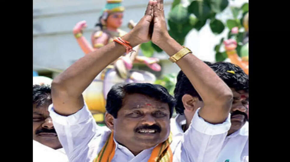 நயினார் நாகேந்திரனும் பா.ஜ.க-வுக்கு முழுக்கு? – ஆதரவாளர்களுடன் ஆலோசனை