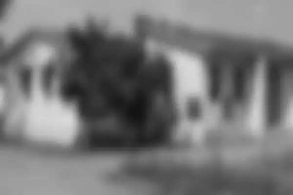 கொரோனா பயத்தால் 18 மாதங்களாக வெளியே வராத குடும்பம் – பூட்டை உடைத்து உள்ளே சென்ற போலீசார் அதிர்ச்சி