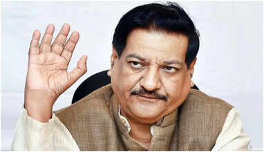 பிரதமர் மோடியின் நமோ செயலி இந்தியர்களின் தனியுரிமைகளை மீறியது.. பிரித்விராஜ் சவான் பகிரங்க குற்றச்சாட்டு