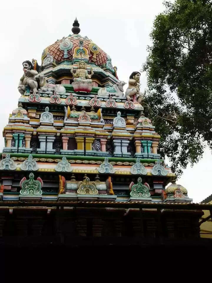 ஈசன் பள்ளிகொண்ட கோலத்தில் காட்சி தரும் அறிய தலம்…சுருட்டப்பள்ளி பள்ளிகொண்டீஸ்வரர் ஆலய சிறப்பு!