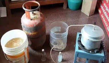 கன்னியாகுமரியில் வீட்டில் கள்ளச்சாராயம் காய்ச்சிய ஆசாமிகள் இருவர் கைது!