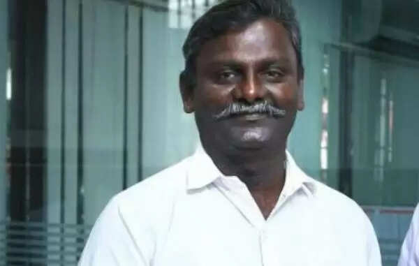 தள்ளாடும் தொழில்துறை.. மின் கட்டண உயர்வைக் கைவிடுக.. - மநீம வலியுறுத்தல்..