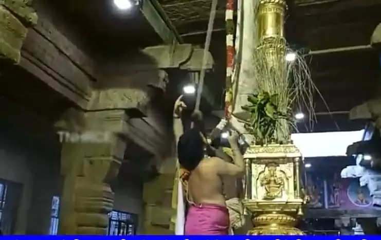 சமயபுரத்தில் சித்திரை திருவிழா கொடியேற்றத்துடன் துவக்கம்!