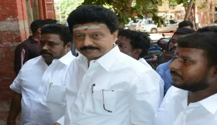 சசிகலாவின் சகோதரர் திவாகரன் தீவிர சிகிச்சை பிரிவில் அனுமதி!