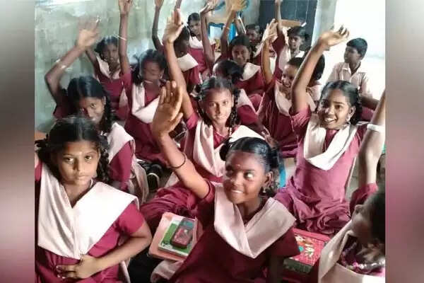 குஷியில் மாணவர்கள்.. இனி சனிக்கிழமைகளில் பள்ளிகளுக்கு விடுமுறை..