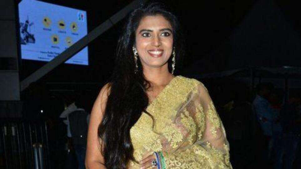 Actress Kasthuri’s hilarious tweet on Rajinikanth’s delayed political entry