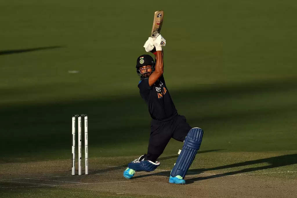 T20 முதல் போட்டியில் நடராஜன் அசத்தல் – 2 விக்கெட்டுகள் வீத்தினார்