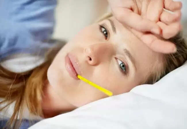 டைபாய்டு காய்ச்சல்… அறிகுறிகள் அறிவோம்!