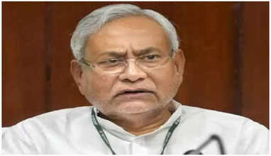 நாங்க 10 லட்சம் மாஸ்க் கேட்டோம்…. ஆனால் 10 ஆயிரம்தான் தந்தாங்க…. பிரதமரிடம் புகார்களை அடுக்கிய பீகார் முதல்வர் நிதிஷ் குமார்….