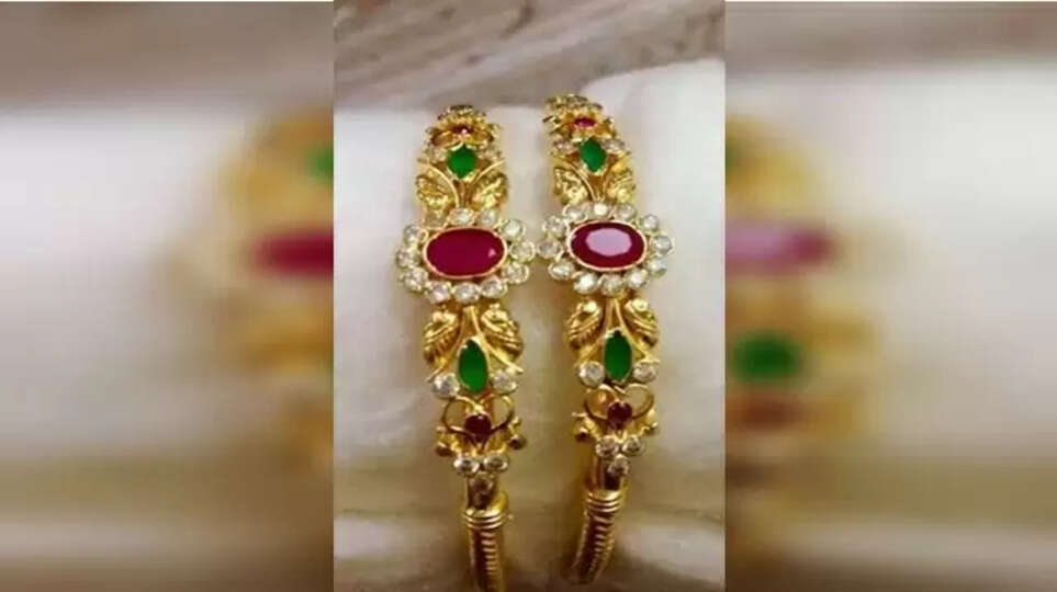 இன்றைய தங்கம் மற்றும் வெள்ளி  விலை நிலவரம்