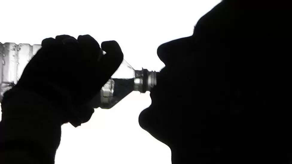 சுத்திகரித்த நீரை அதிகம் குடித்தால் உடலில் உப்பின் அளவு அதிகரிக்கும்!