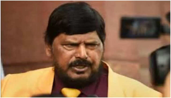 கபில் சிபல் மற்றும் குலாம் நபி ஆசாத் பா.ஜ.க.வில் சேர வேண்டும்&hellip; பா.ஜ.க.வுக்கு ஆள் பிடிக்கும் ராம்தாஸ் அத்வாலே