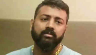 இரட்டை இலை சின்ன மோசடி மன்னன் சுகேஷ் சந்திரசேகரின் காதலி கைது!