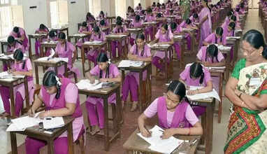 தமிழகம் முழுவதும் 12ம் வகுப்பு பொதுத்தேர்வு இன்று தொடக்கம்.. 