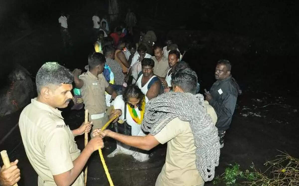 சதுரகிரி மலைக்கு பக்தர்கள் செல்ல தடை!