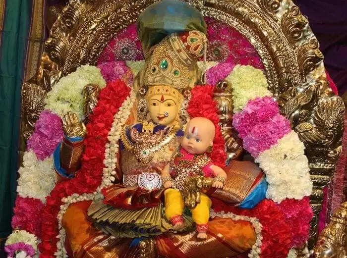 சகல ஐஸ்வர்யங்களும் தரும் அலைமகளின் அஷ்ட துதிகள்!