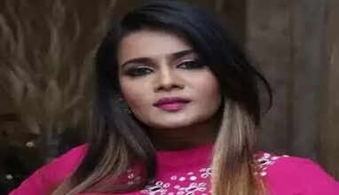 நடிகை மீரா மிதுனுக்கு ஜாமீன் வழங்கியது சென்னை முதன்மை நீதிமன்றம்