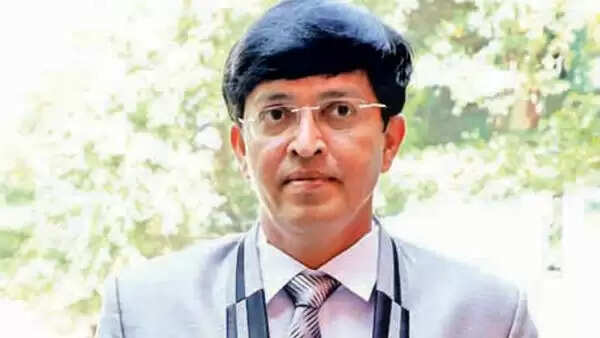 “தமிழ்நாட்டில் 1 சதவீதத்துக்கும் கீழ் சென்ற கொரோனா” – ஹேப்பி நியூஸ் சொன்ன ராதாகிருஷ்ணன் ஐஏஎஸ்!