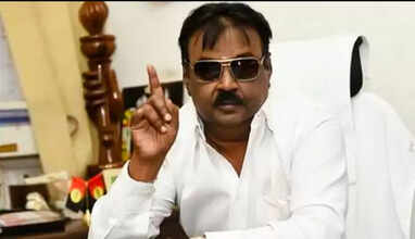  தேமுதிக - விஜயகாந்த்  