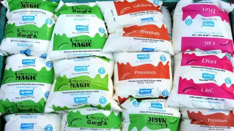 பச்சை நிற 5 லிட்டர் பால் பாக்கெட்டுகள் விலை அதிகரிப்பு - ஆவின் நிறுவனம் மறுப்பு..
