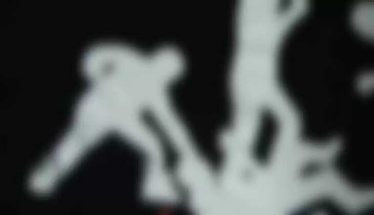 ஆவடி அருகே பயங்கரம் &ndash; சட்டக்கல்லூரி  மாணவருக்கு அரிவாள் வெட்டு