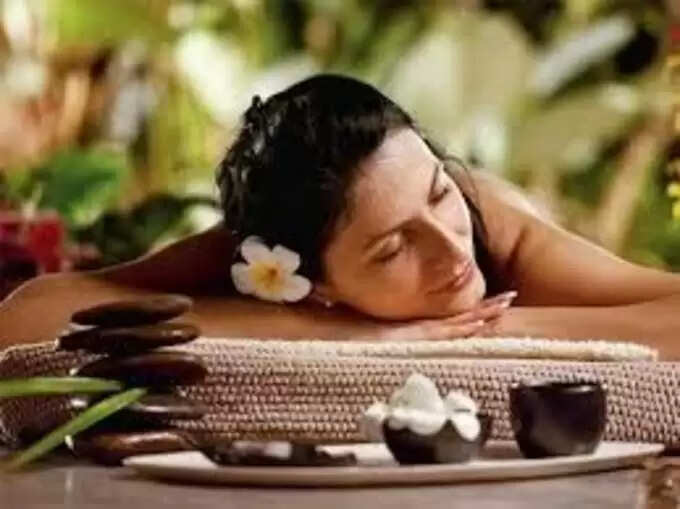 விளக்கெண்ணெய் குளியல் : அப்படி அதுல என்ன ஸ்பெஷல்?