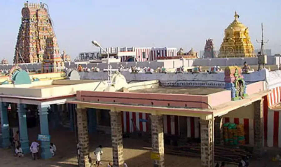 இன்று பங்குனி உத்திரத்தினையும் பாதித்த கொரானா -உற்சாகமின்றி, களையிழந்த பழனி