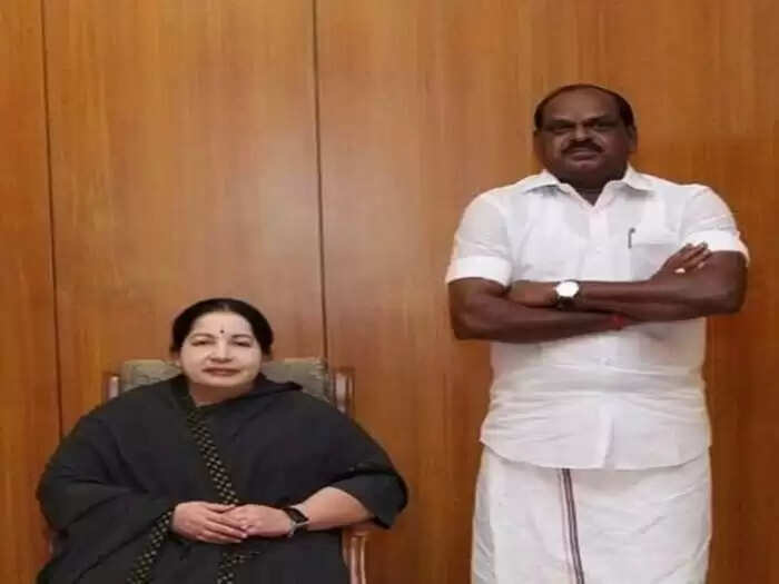 &nbsp;அனைவரும் ஒன்றிணைவோம்.. ஒத்துழைக்கவில்லை என்றால் இபிஎஸ் கழட்டிவிடப்படுவார் - வைத்திலிங்கம் பரபரபு..