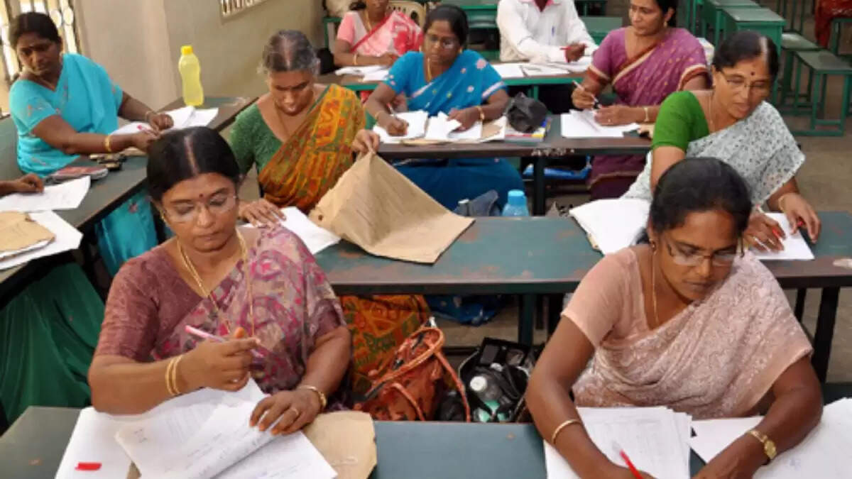 TET தேர்வு சான்றிதழ் ஆயுள் முழுவதும் செல்லும்!