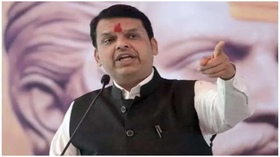 சிவ சேனா வளையல்கள் அணிந்து இருக்கலாம்…. ஆனால் நாங்கள் இல்லை…. தேவேந்திர பட்னாவிஸ் அதிரடி….