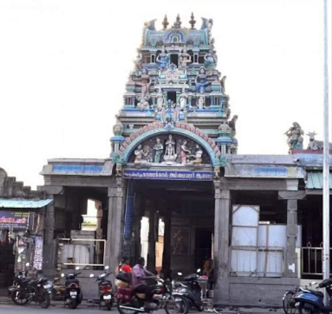 மாம்பழத்தை வைத்து சிவபெருமான் நடத்திய லீலைகள்! காரைக்கால் அம்மையார் கோவில் வரலாறு !