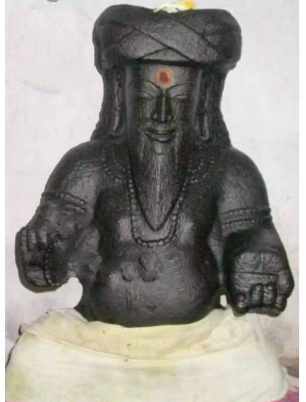 ஈசன் பள்ளிகொண்ட கோலத்தில் காட்சி தரும் அறிய தலம்…சுருட்டப்பள்ளி பள்ளிகொண்டீஸ்வரர் ஆலய சிறப்பு!