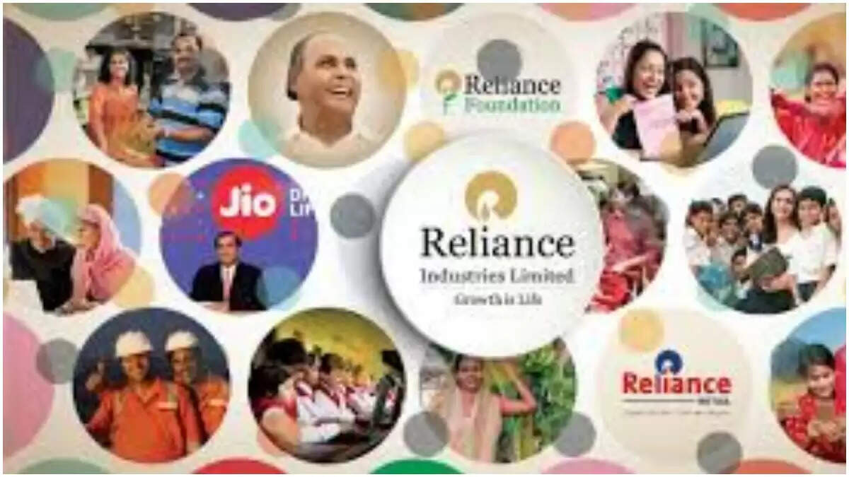 பங்குச் சந்தைகளில் வீழ்ச்சி கண்ட பங்கு வர்த்தகம்.. சென்செக்ஸ் 127 புள்ளிகள் சரிவு…