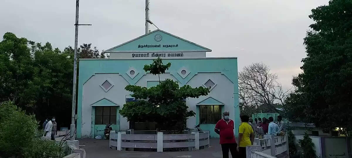 ஓயாமரி மயானத்தில் திறந்தவெளியில் வீசப்படும் பி.பி.இ கிட் – பொதுமக்கள் அச்சம்