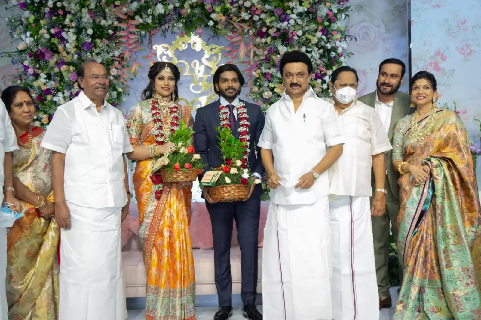 அன்புமணி ராமதாஸ் மகள் திருமண வரவேற்பில் கலந்துகொண்ட முதல்வர் மு.க.ஸ்டாலின்!
