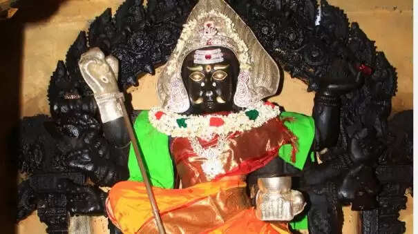 தோஷங்கள் நீங்கி சந்தோஷம் பெருக ஸ்ரீதுர்கை வழிபாடு!