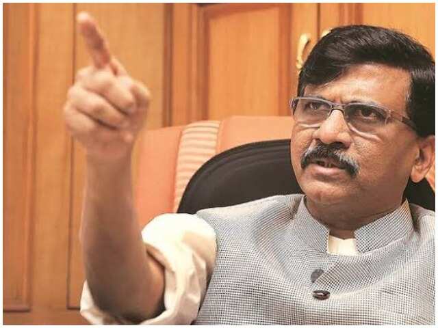 இந்துத்துவா குறித்து எங்களுக்கு யாரும் பாடம் எடுக்க தேவையில்லை.. அது சிவ சேனாவின் இரத்தத்தில் ஓடுகிறது.. சஞ்சய் ரவுத்