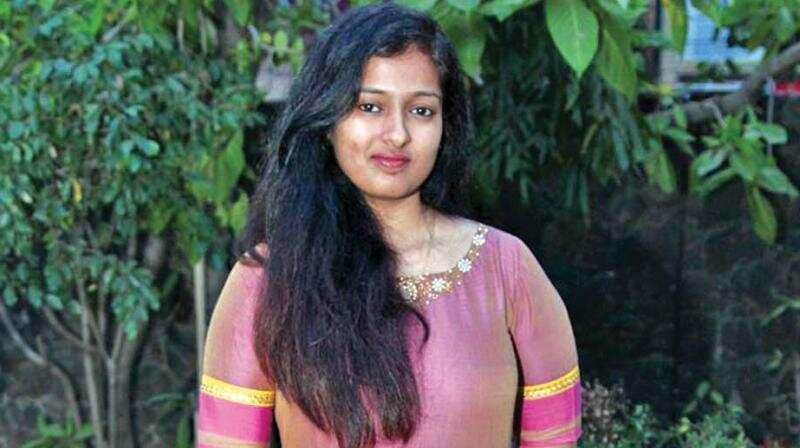 என்னை எதிர்த்து போட்டியிட தயாரா?? - அண்ணாமலைக்கு காயத்ரி சவால்..