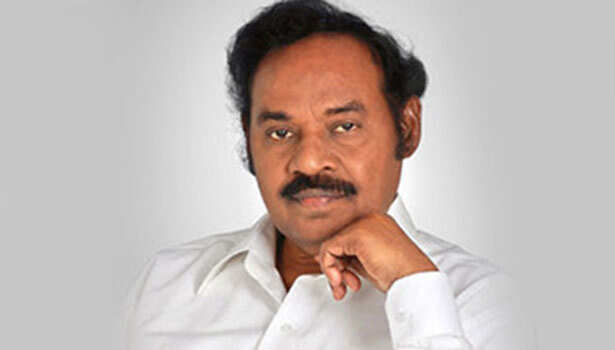 அவர்கள் குடும்பத்தினர் இந்தி படிக்கின்றனர்.. ஆனால் ஏழை மக்கள் படிப்பதை தடுக்கின்றனர் - பாரிவேந்தர் எம்.பி