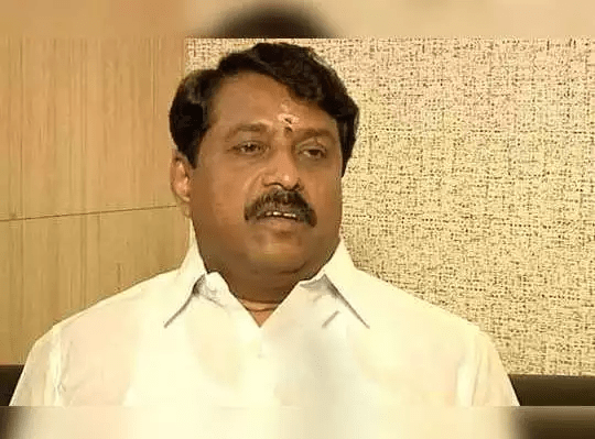 காத்துல கூட ஊழல் பண்ணி ஜெயிலுக்கு போனவர் நீங்க?? கைதட்டலுக்காக உளறாதீங்க நாவடக்கம் வேணும் ஆ.ராசா அவர்களே - நயினார் கடும் தாக்கு..