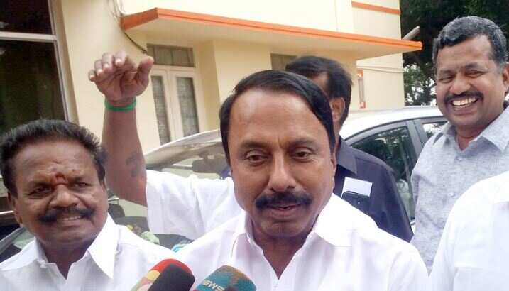 திடீர் ட்விஸ்ட்! டெல்லிக்கு செல்லும் செங்கோட்டையன்! நாளை செய்தியாளர்களை சந்திக்கப்போவதில்லை என விளக்கம்