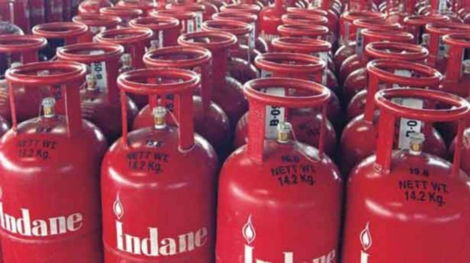 &ldquo;சிலிண்டர் டெலிவரிக்கு கூடுதல் தொகை வசூலிக்கக் கூடாது&rdquo;