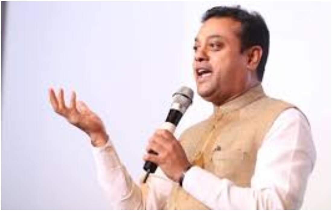 அமெரிக்க அதிபரும் தன்னை பார்த்து பயப்படுவதாக ஆம் ஆத்மி தலைவர் கூறாதது ஆச்சரியம்... கெஜ்ரிவாலை கிண்டலடித்த பத்ரா